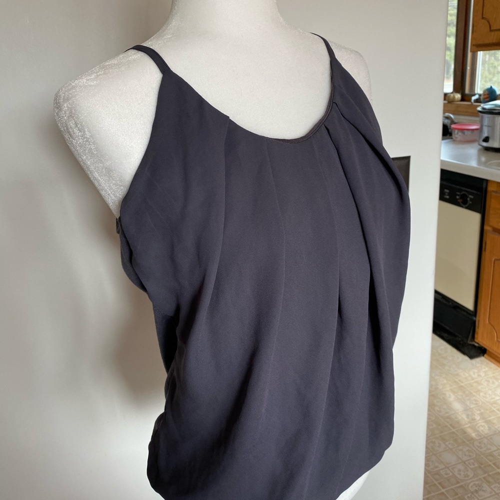 Women’s gray tank